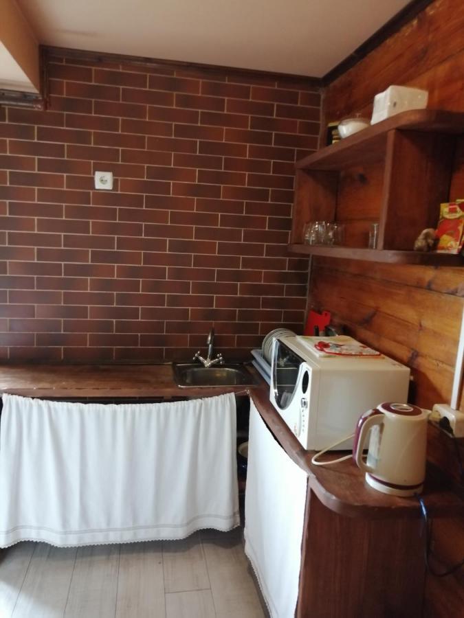 Usadba Kupalinka Hotell Ostrovo Exteriör bild