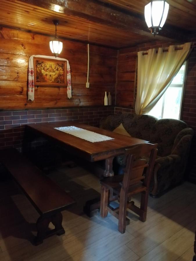 Usadba Kupalinka Hotell Ostrovo Exteriör bild