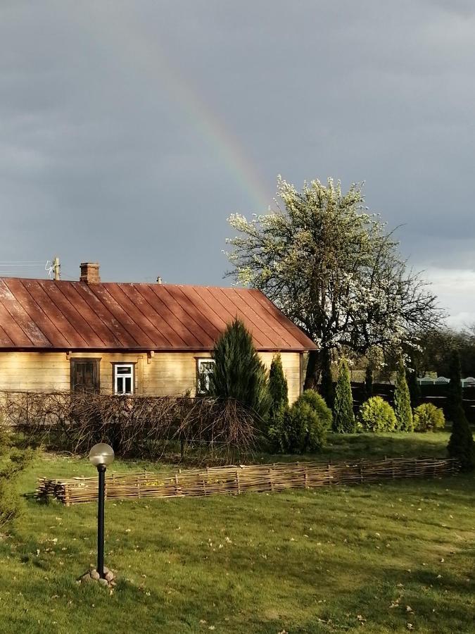 Usadba Kupalinka Hotell Ostrovo Exteriör bild