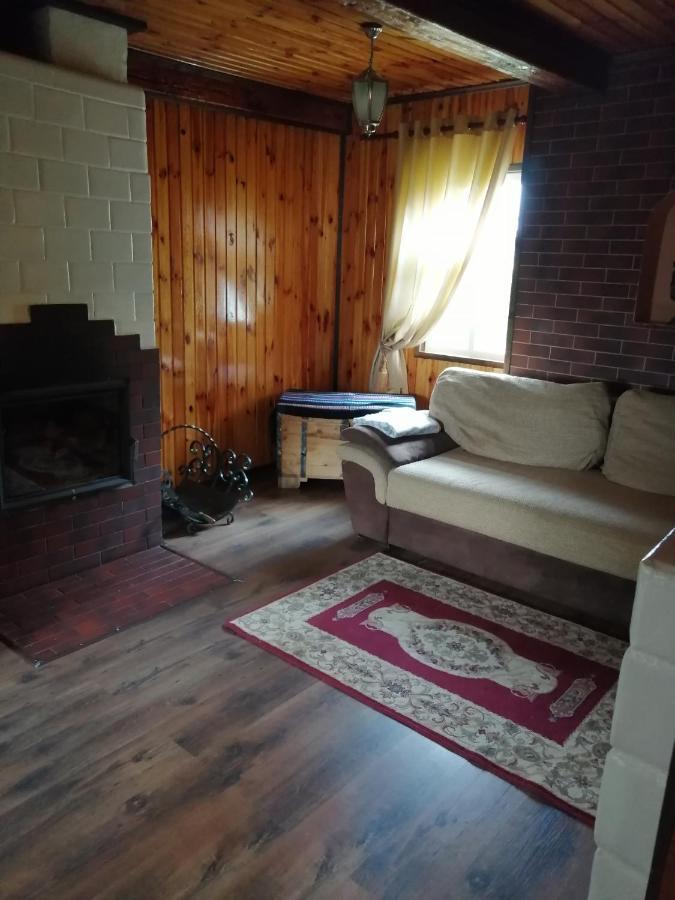 Usadba Kupalinka Hotell Ostrovo Exteriör bild