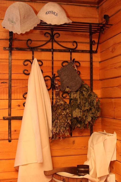 Usadba Kupalinka Hotell Ostrovo Exteriör bild