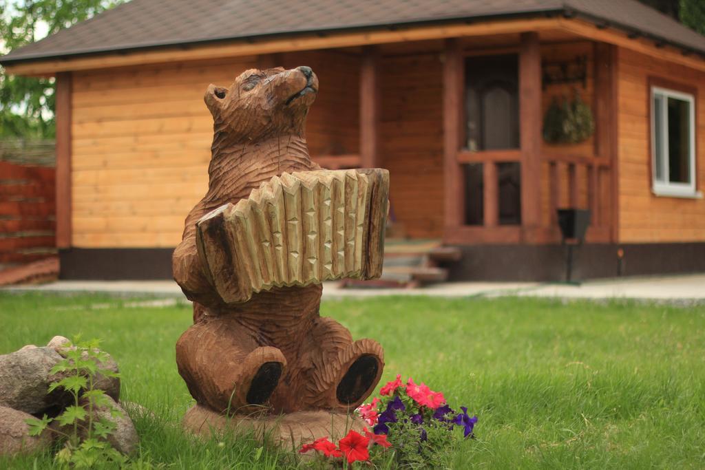 Usadba Kupalinka Hotell Ostrovo Exteriör bild