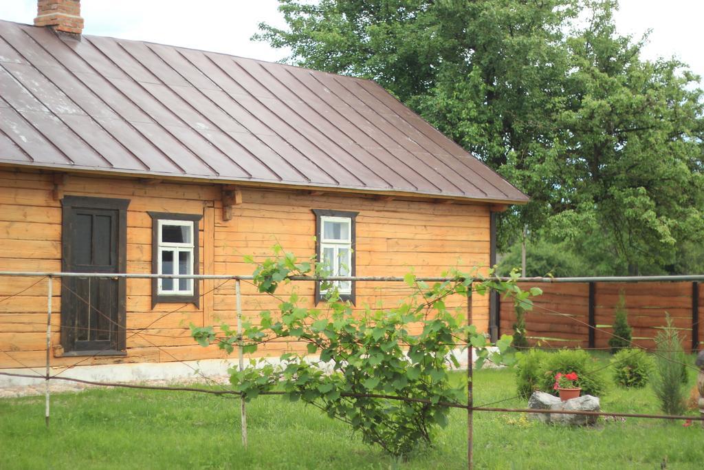 Usadba Kupalinka Hotell Ostrovo Rum bild